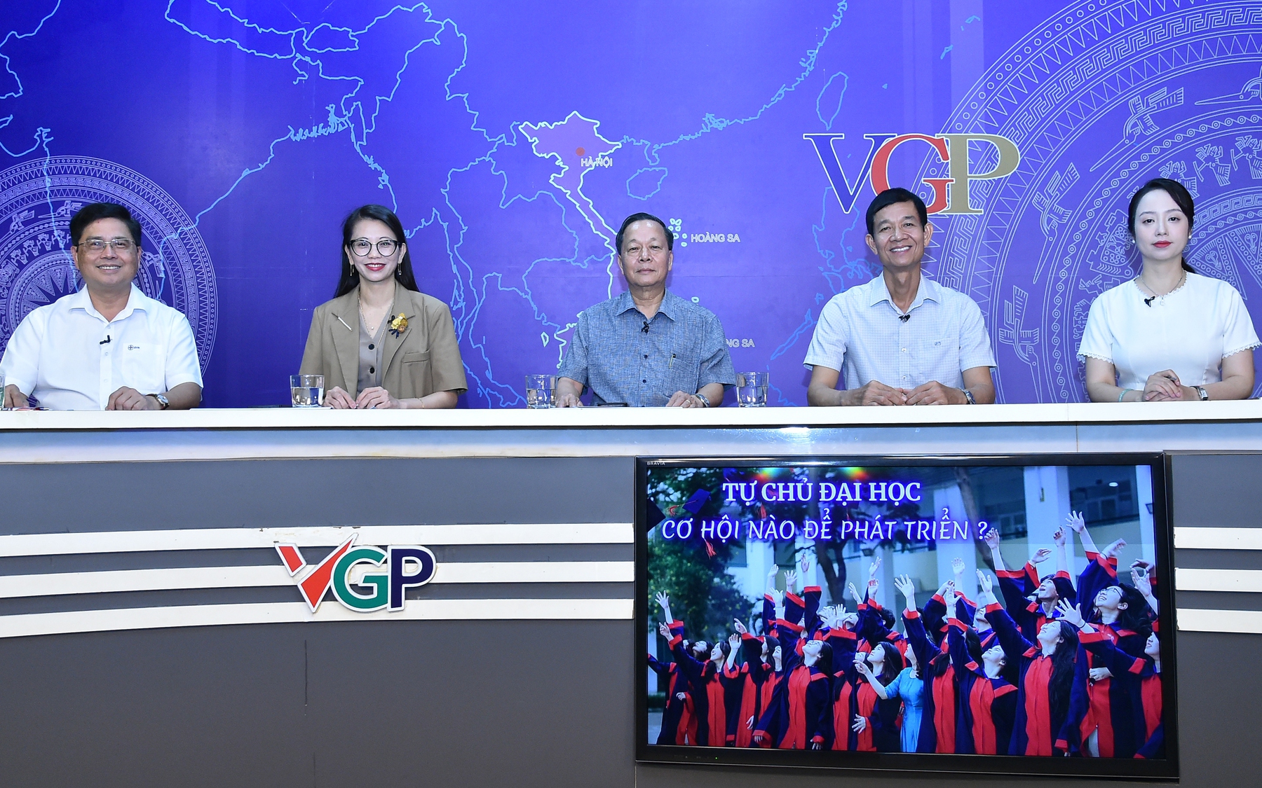 TỌA ĐÀM: Tự chủ đại học – Cơ hội nào để phát triển?