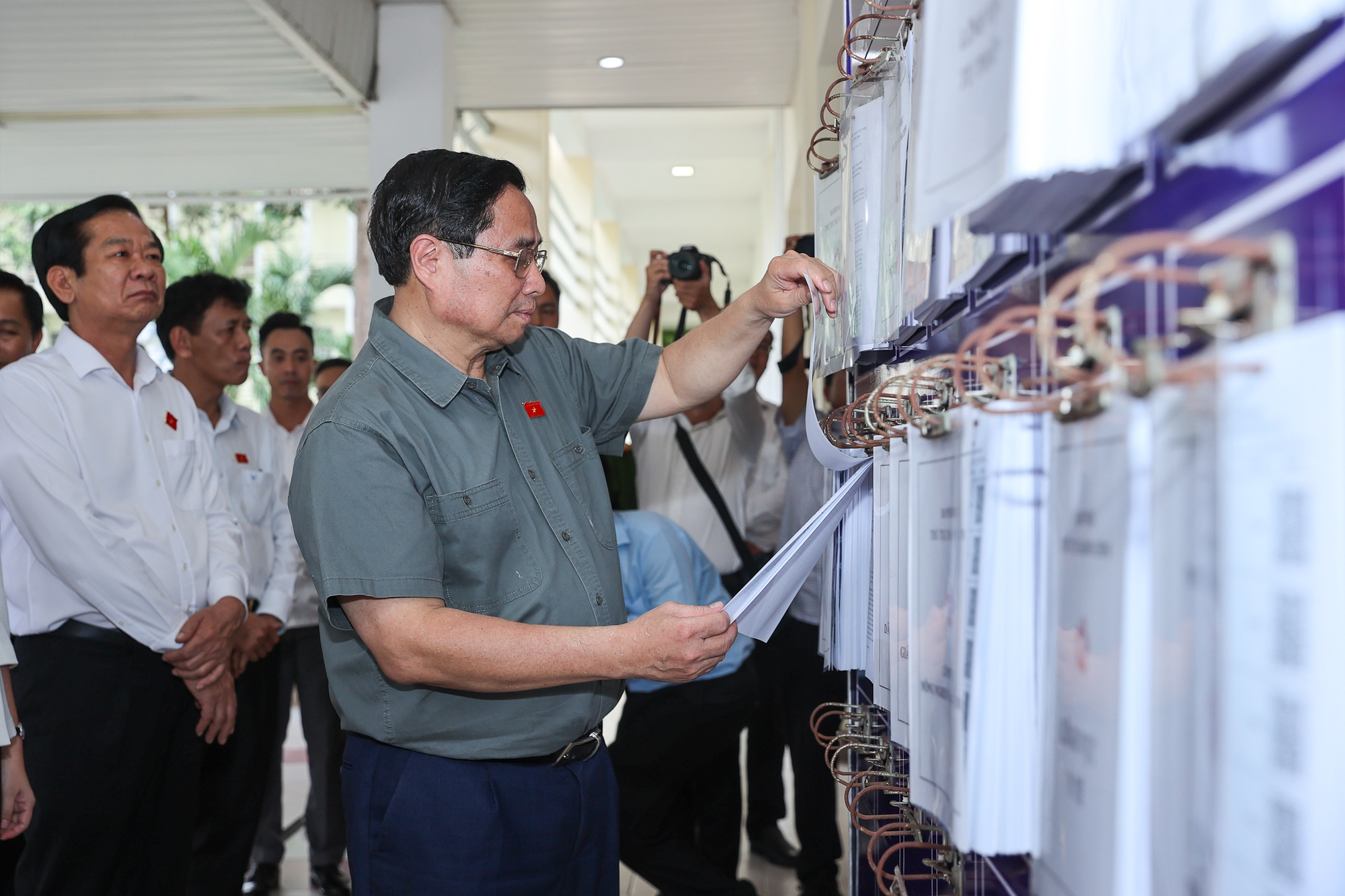 Thủ tướng kiểm tra việc vận hành chính quyền 2 cấp tại phường Ninh Kiều (Cần Thơ)- Ảnh 2. Thủ tướng kiểm tra việc vận hành chính quyền 2 cấp tại phường Ninh Kiều (Cần Thơ)- Ảnh 2.