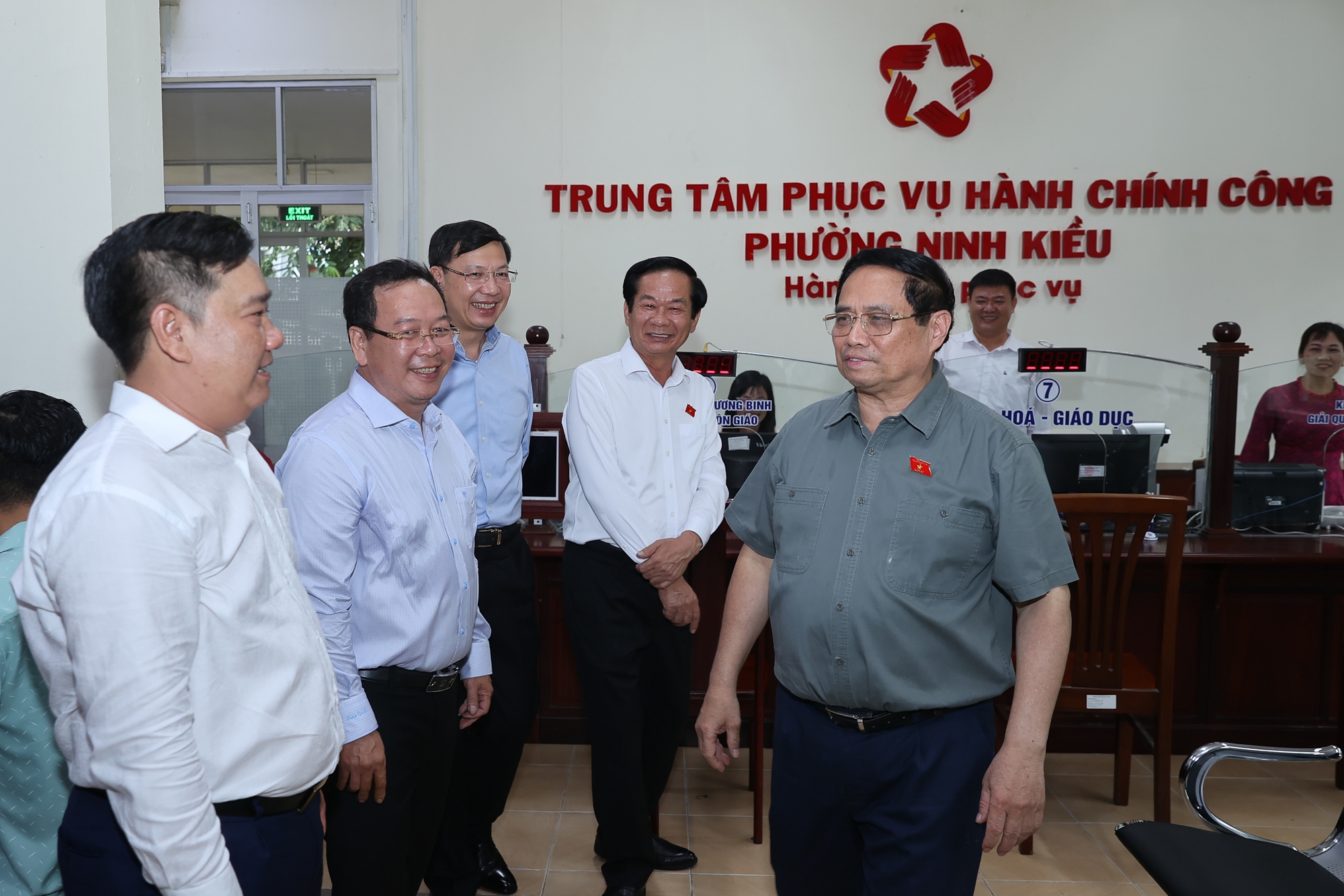Thủ tướng kiểm tra việc vận hành chính quyền 2 cấp tại phường Ninh Kiều (Cần Thơ)- Ảnh 1. Thủ tướng kiểm tra việc vận hành chính quyền 2 cấp tại phường Ninh Kiều (Cần Thơ)- Ảnh 1.