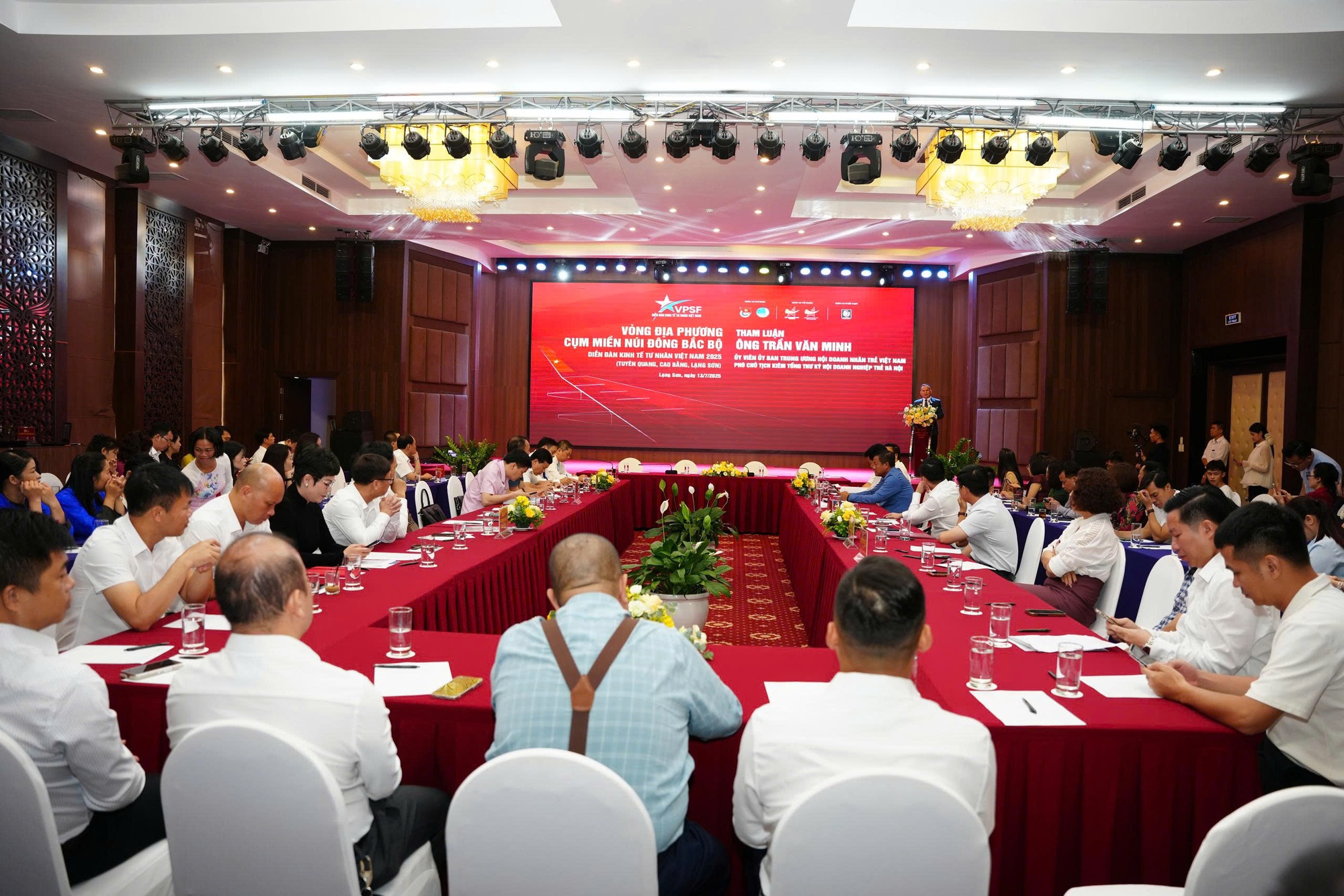 Kinh tế tư nhân vùng cao, kỳ vọng bứt phá từ ‘Bộ tứ Nghị quyết’- Ảnh 1. Kinh tế tư nhân vùng cao, kỳ vọng bứt phá từ ‘Bộ tứ Nghị quyết’- Ảnh 1.