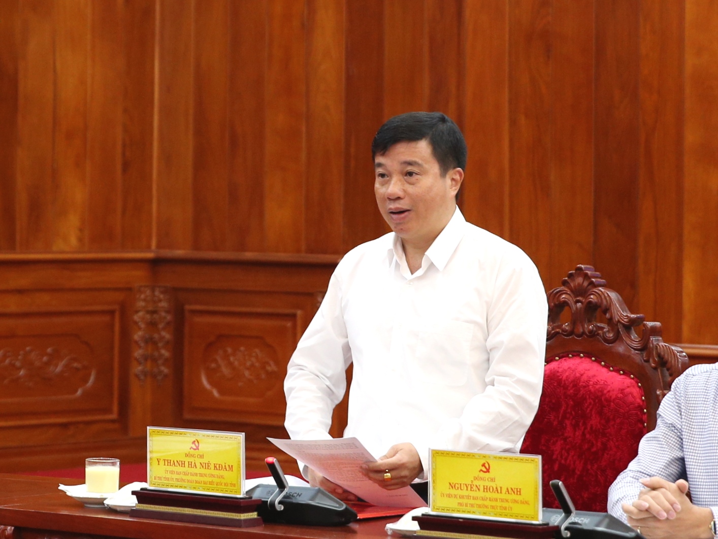 Phó Thủ tướng Thường trực Nguyễn Hòa Bình: Chính quyền địa phương 2 cấp của tỉnh Lâm Đồng vận hành khá suôn sẻ, trơn tru- Ảnh 2. Phó Thủ tướng Thường trực Nguyễn Hòa Bình: Chính quyền địa phương 2 cấp của tỉnh Lâm Đồng vận hành khá suôn sẻ, trơn tru- Ảnh 2.