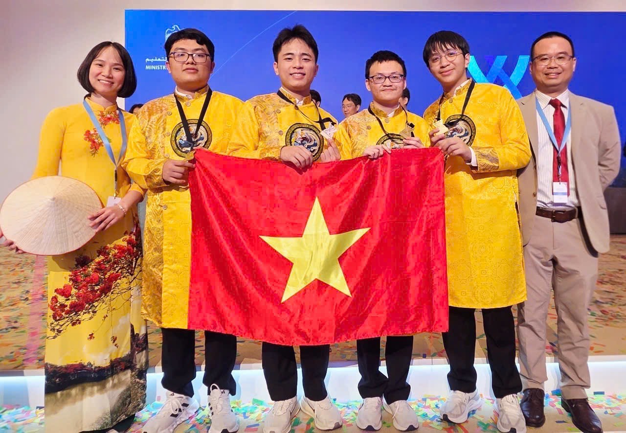 Lần đầu tiên Đội tuyển Việt Nam giành 4 Huy chương vàng tại Kỳ thi Olympic Hóa học Quốc tế (ICHO) - Ảnh 1.