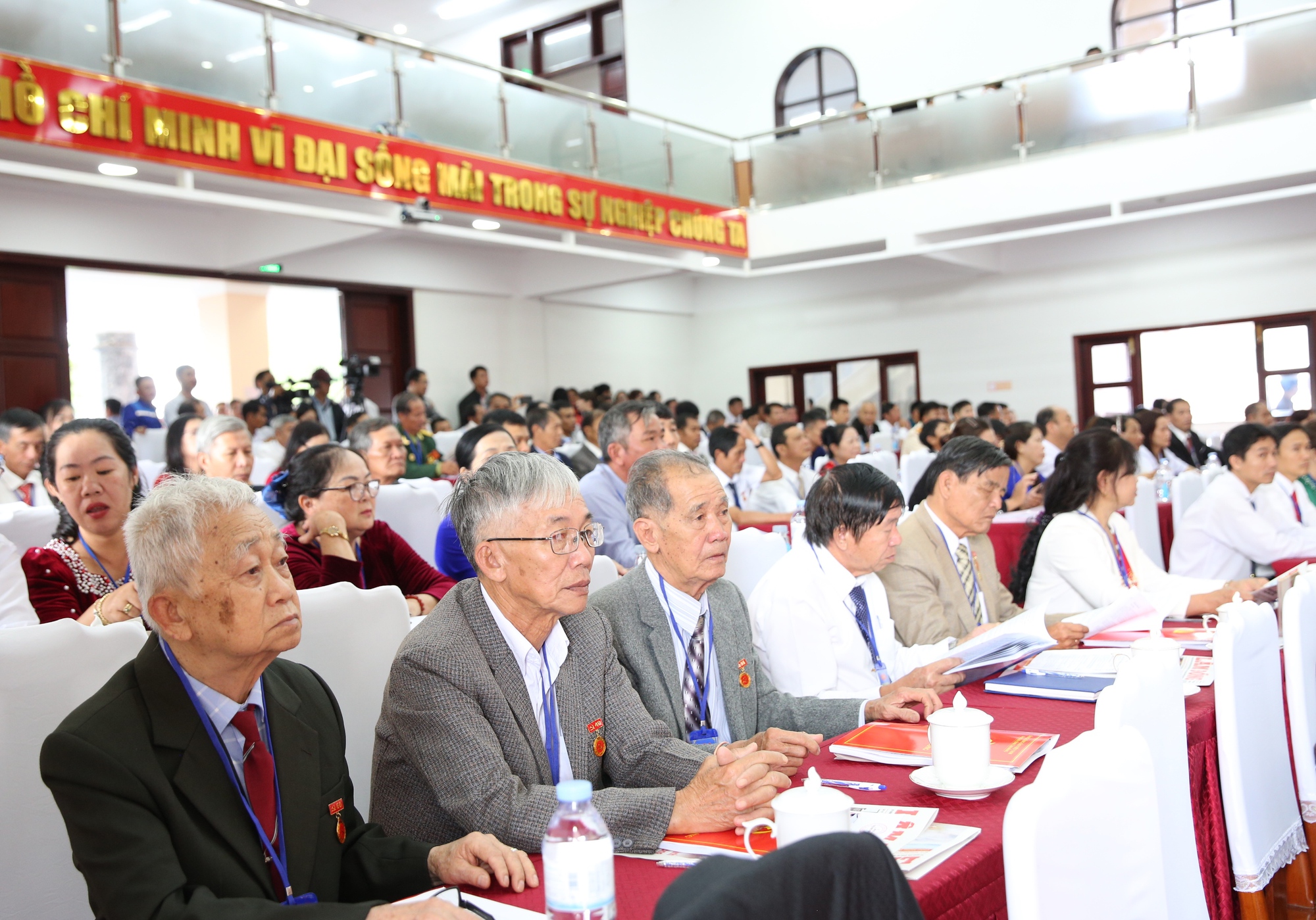 Phó Thủ tướng Thường trực Nguyễn Hòa Bình dự và chỉ đạo Đại hội điểm cấp xã của tỉnh Lâm Đồng- Ảnh 8. Phó Thủ tướng Thường trực Nguyễn Hòa Bình dự và chỉ đạo Đại hội điểm cấp xã của tỉnh Lâm Đồng- Ảnh 8.