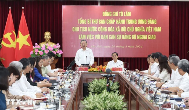 Phát huy vai trò, sứ mệnh mới của Đảng bộ Bộ Ngoại giao trong kỷ nguyên vươn mình của dân tộc- Ảnh 2. Phát huy vai trò, sứ mệnh mới của Đảng bộ Bộ Ngoại giao trong kỷ nguyên vươn mình của dân tộc- Ảnh 2.