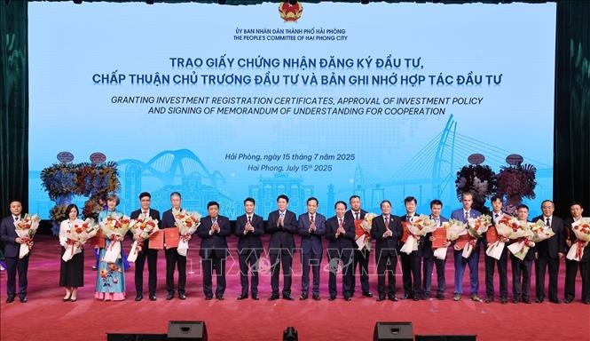 Hải Phòng sẵn sàng đón đầu làn sóng đầu tư thế hệ mới- Ảnh 4. Hải Phòng sẵn sàng đón đầu làn sóng đầu tư thế hệ mới- Ảnh 4.