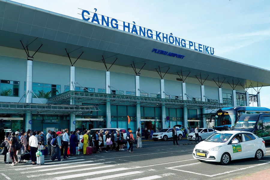 Nghiên cứu mở rộng Cảng hàng không Pleiku theo phương thức PPP- Ảnh 1. Nghiên cứu mở rộng Cảng hàng không Pleiku theo phương thức PPP- Ảnh 1.
