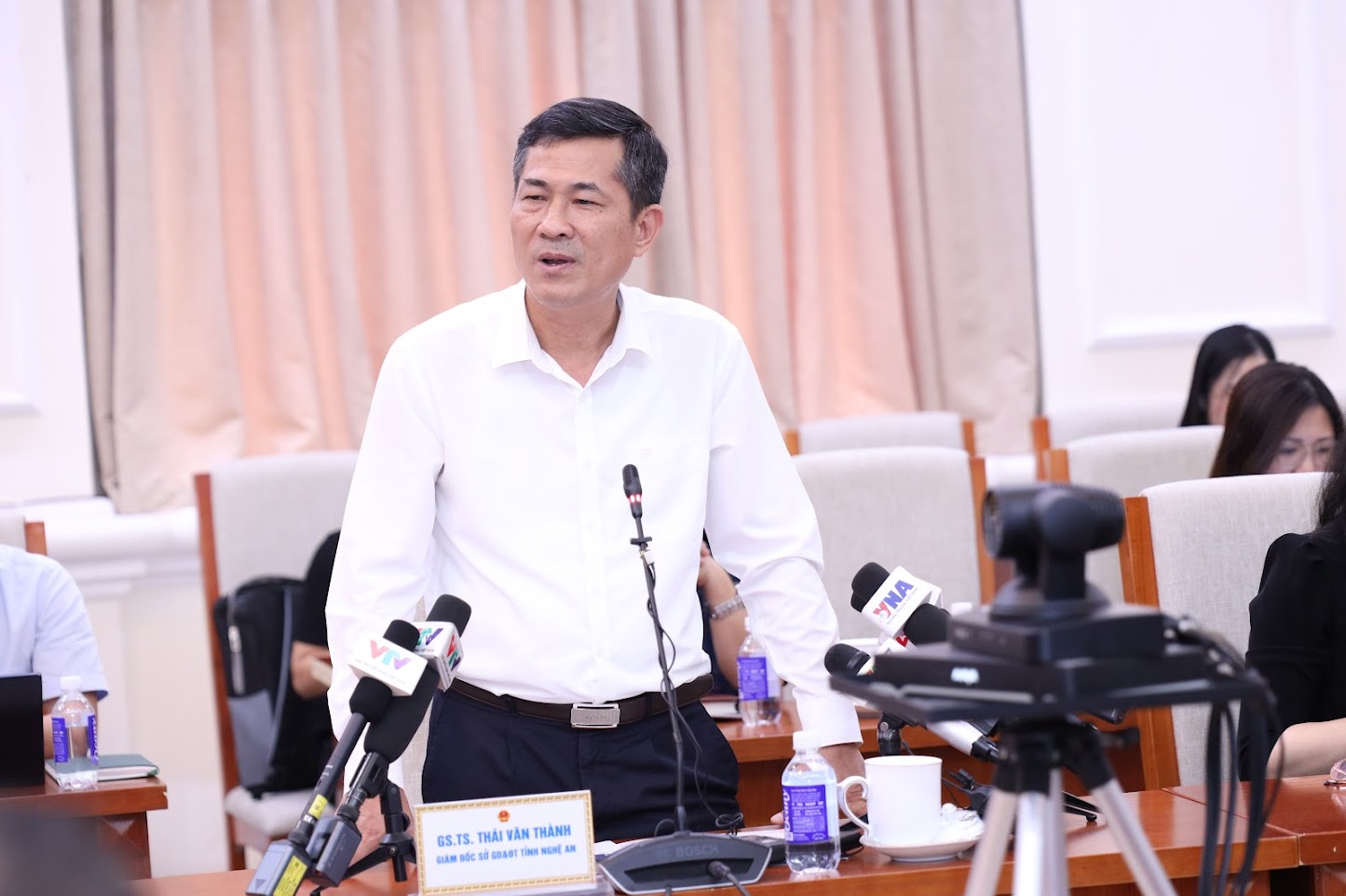 Nghệ An có thủ khoa khối C00 toàn quốc, Huế giữ vững vị thế với phổ điểm ổn định- Ảnh 1. Nghệ An có thủ khoa khối C00 toàn quốc, Huế giữ vững vị thế với phổ điểm ổn định- Ảnh 1.