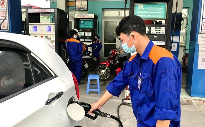 Benzinpreise sinken – Foto 1. Giá xăng giảm- Ảnh 1.