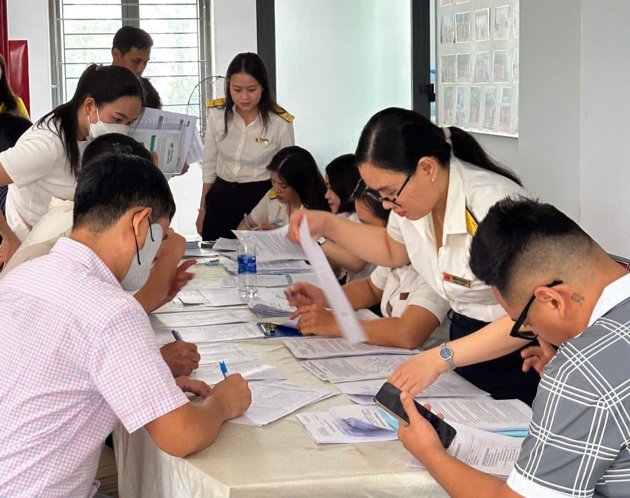 31.462 cơ sở kinh doanh tại TPHCM đã thực hiện xuất hóa đơn điện tử từ máy tính tiền- Ảnh 1. 31.462 cơ sở kinh doanh tại TPHCM đã thực hiện xuất hóa đơn điện tử từ máy tính tiền- Ảnh 1.