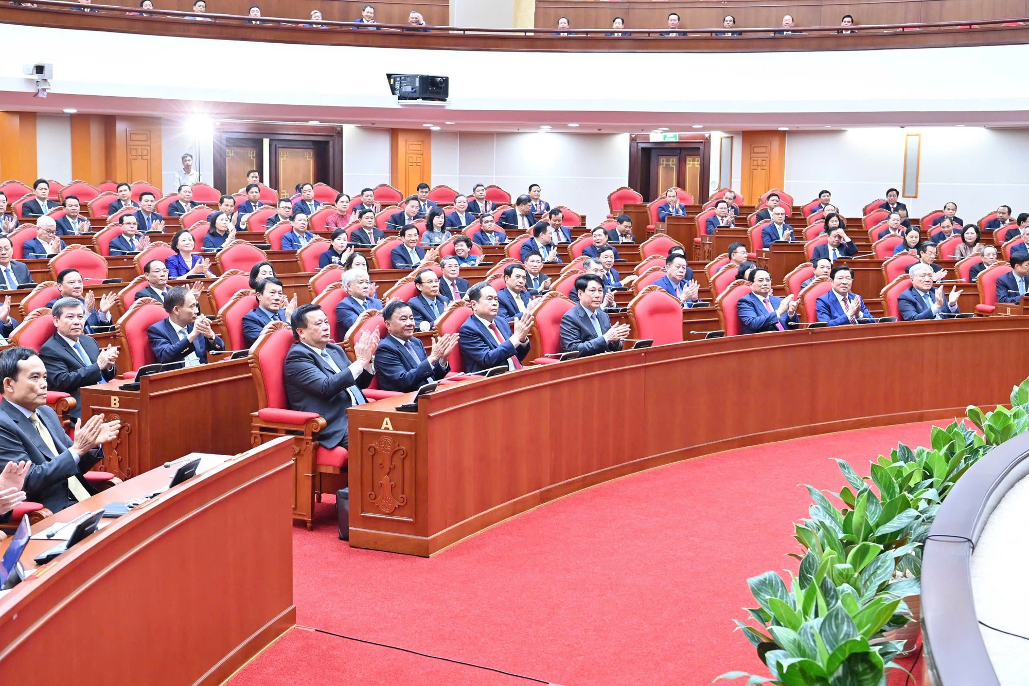 Hội nghị Trung ương 12: Đánh dấu bước đi quan trọng trong quá trình chuẩn bị Đại hội XIV của Đảng- Ảnh 2.