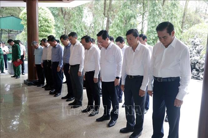 Đoàn công tác của Trung ương thăm gia đình chính sách, người có công với cách mạng tại Hà Tĩnh, Đắk Lắk- Ảnh 2. Đoàn công tác của Trung ương thăm gia đình chính sách, người có công với cách mạng tại Hà Tĩnh, Đắk Lắk- Ảnh 2.