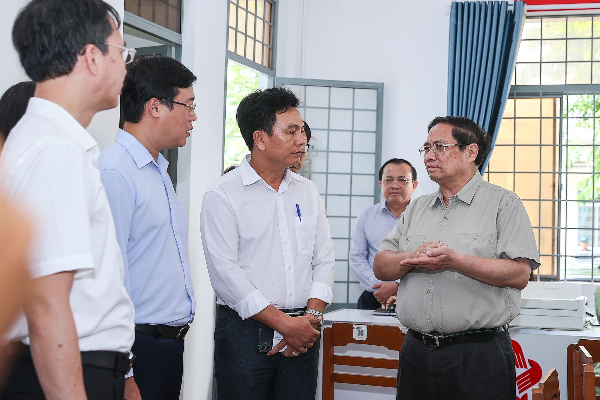 Thủ tướng: Chuyển từ hành chính quản lý sang phục vụ nhân dân và kiến tạo phát triển- Ảnh 5. Thủ tướng: Chuyển từ hành chính quản lý sang phục vụ nhân dân và kiến tạo phát triển- Ảnh 5.