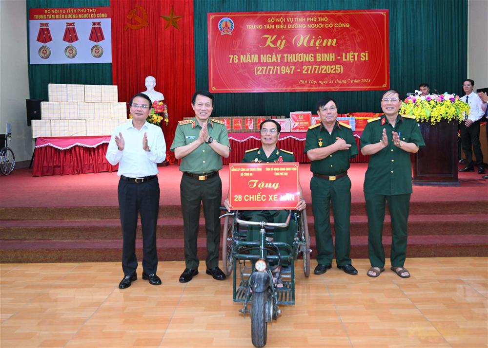 Lãnh đạo Đảng, Nhà nước quan tâm chăm lo cho người có công- Ảnh 3. Lãnh đạo Đảng, Nhà nước quan tâm chăm lo cho người có công- Ảnh 3.