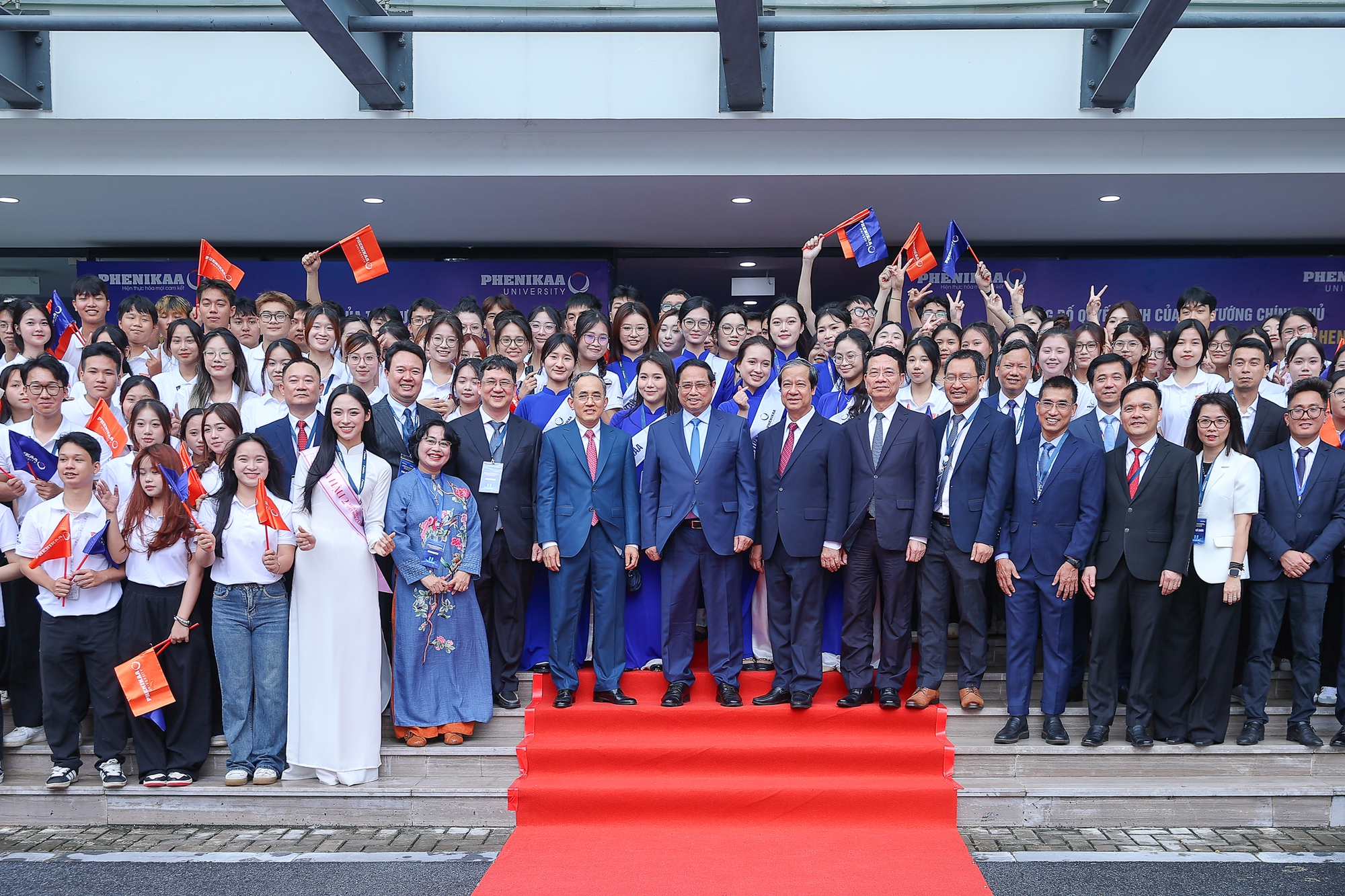 Thủ tướng: Phát huy bản sắc văn hóa Việt Nam trong đào tạo đại học để bước vào kỷ nguyên mới- Ảnh 3. Thủ tướng: Phát huy bản sắc văn hóa Việt Nam trong đào tạo đại học để bước vào kỷ nguyên mới- Ảnh 3.