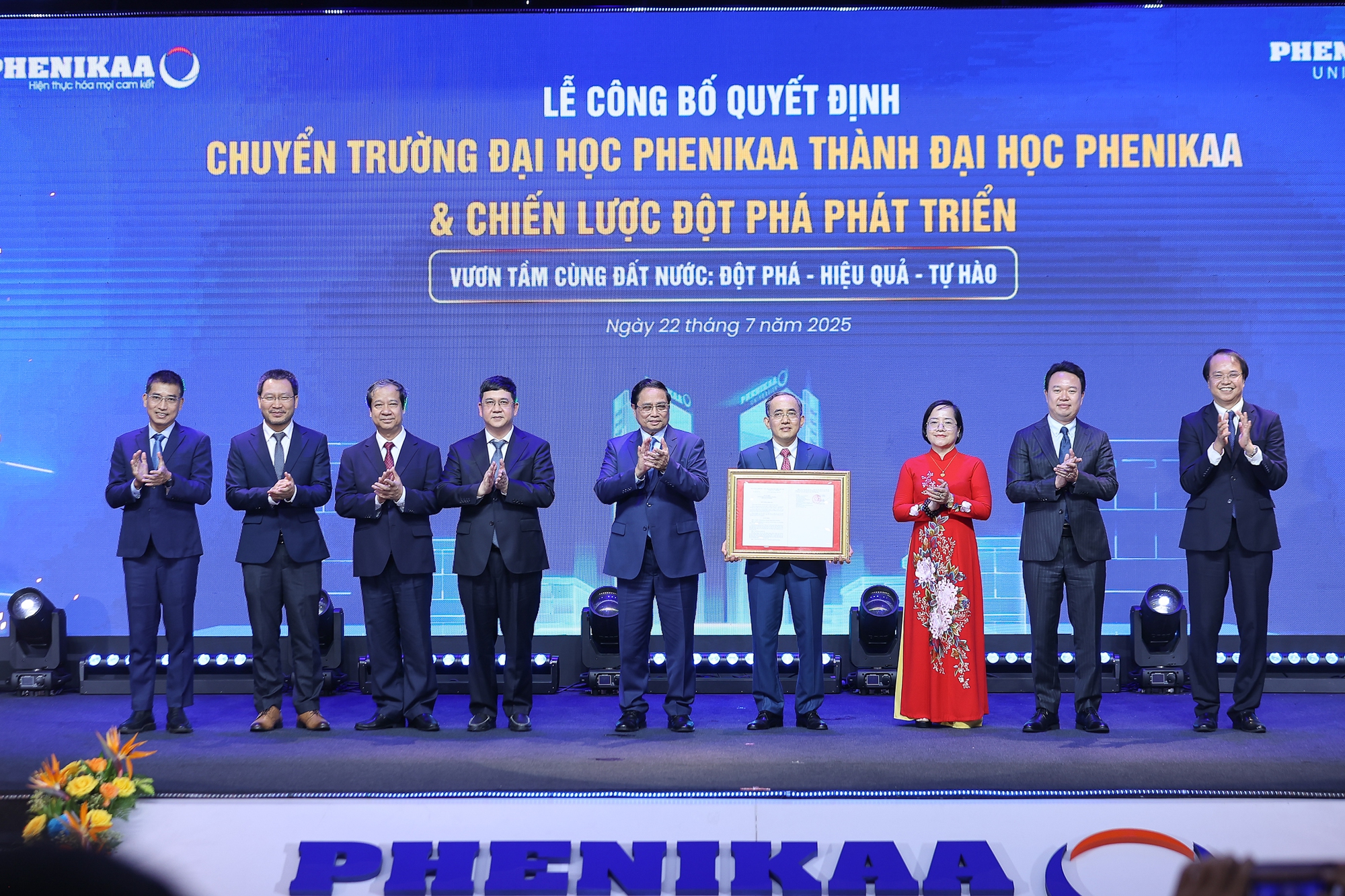 Thủ tướng: Phát huy bản sắc văn hóa Việt Nam trong đào tạo đại học để bước vào kỷ nguyên mới- Ảnh 5. Thủ tướng: Phát huy bản sắc văn hóa Việt Nam trong đào tạo đại học để bước vào kỷ nguyên mới- Ảnh 5.