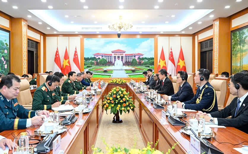 Quân đội Việt Nam và Singapore tăng cường hợp tác tin cậy, toàn diện, thực chất- Ảnh 1. Quân đội Việt Nam và Singapore tăng cường hợp tác tin cậy, toàn diện, thực chất- Ảnh 1.