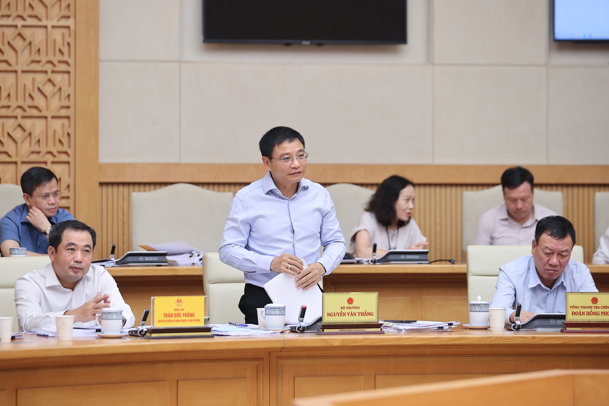 Thủ tướng: Đưa thể chế từ 'điểm nghẽn của điểm nghẽn' thành lợi thế cạnh tranh quốc gia- Ảnh 7. Thủ tướng: Đưa thể chế từ 'điểm nghẽn của điểm nghẽn' thành lợi thế cạnh tranh quốc gia- Ảnh 7.