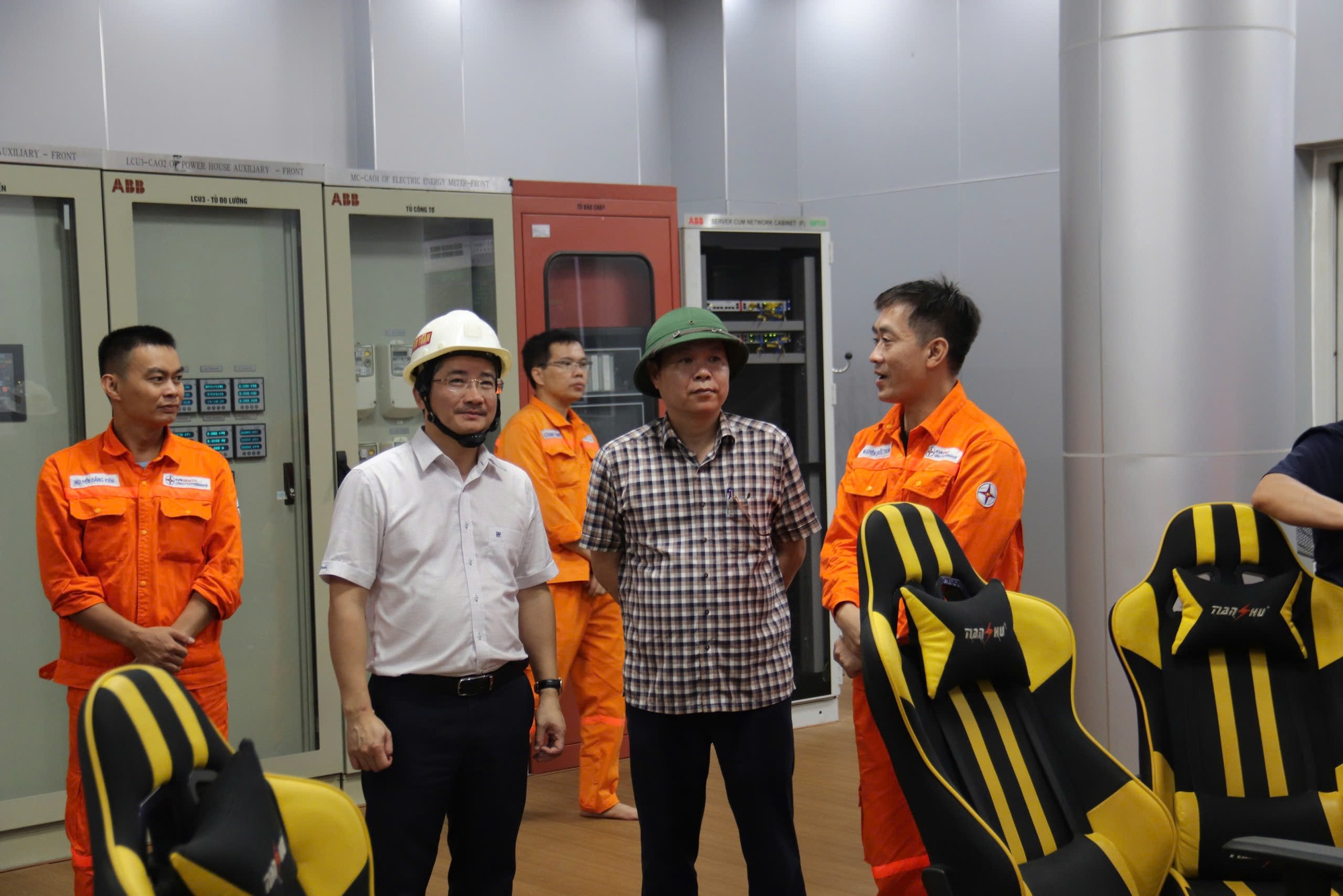 Bộ Công Thương kiểm tra an toàn hồ chứa tại Thủy điện Bản Vẽ- Ảnh 2. Bộ Công Thương kiểm tra an toàn hồ chứa tại Thủy điện Bản Vẽ- Ảnh 2.