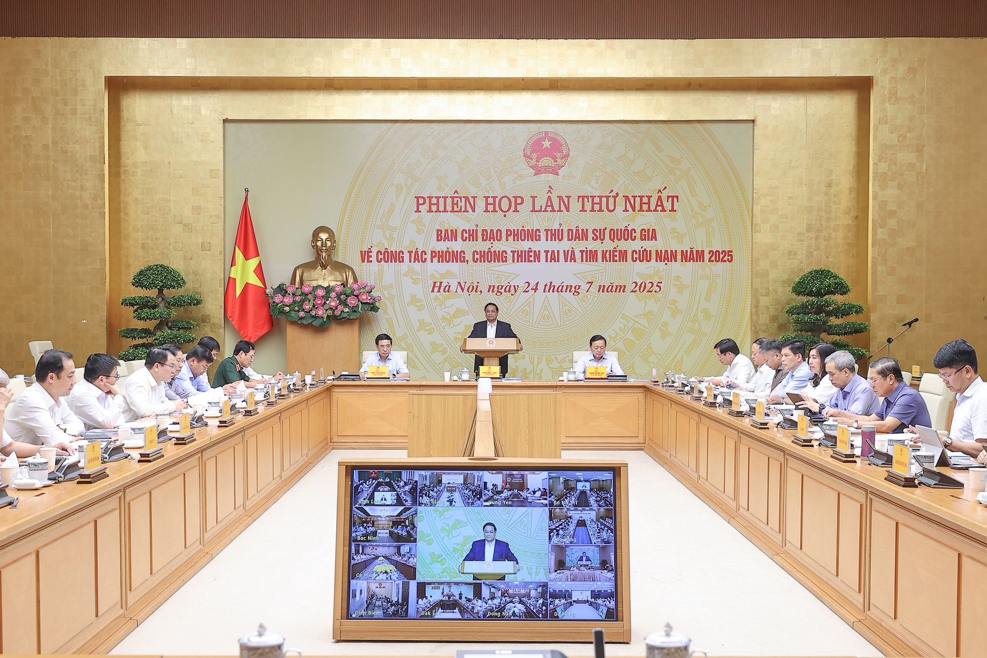 Thủ tướng: Tạo đột phá về năng lực phòng chống thiên tai, lập phương án sơ tán đến từng hộ dân- Ảnh 9.