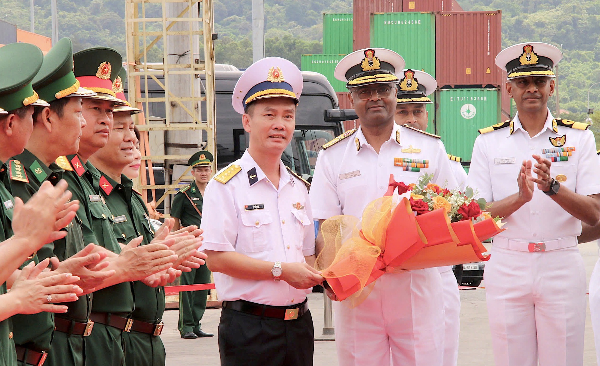 Det indiske marineskipet INS Delhi besøker Da Nang – Bilde 1. Đoàn tàu Hải quân Ấn Độ Ins Delhi thăm TP. Đà Nẵng- Ảnh 1.