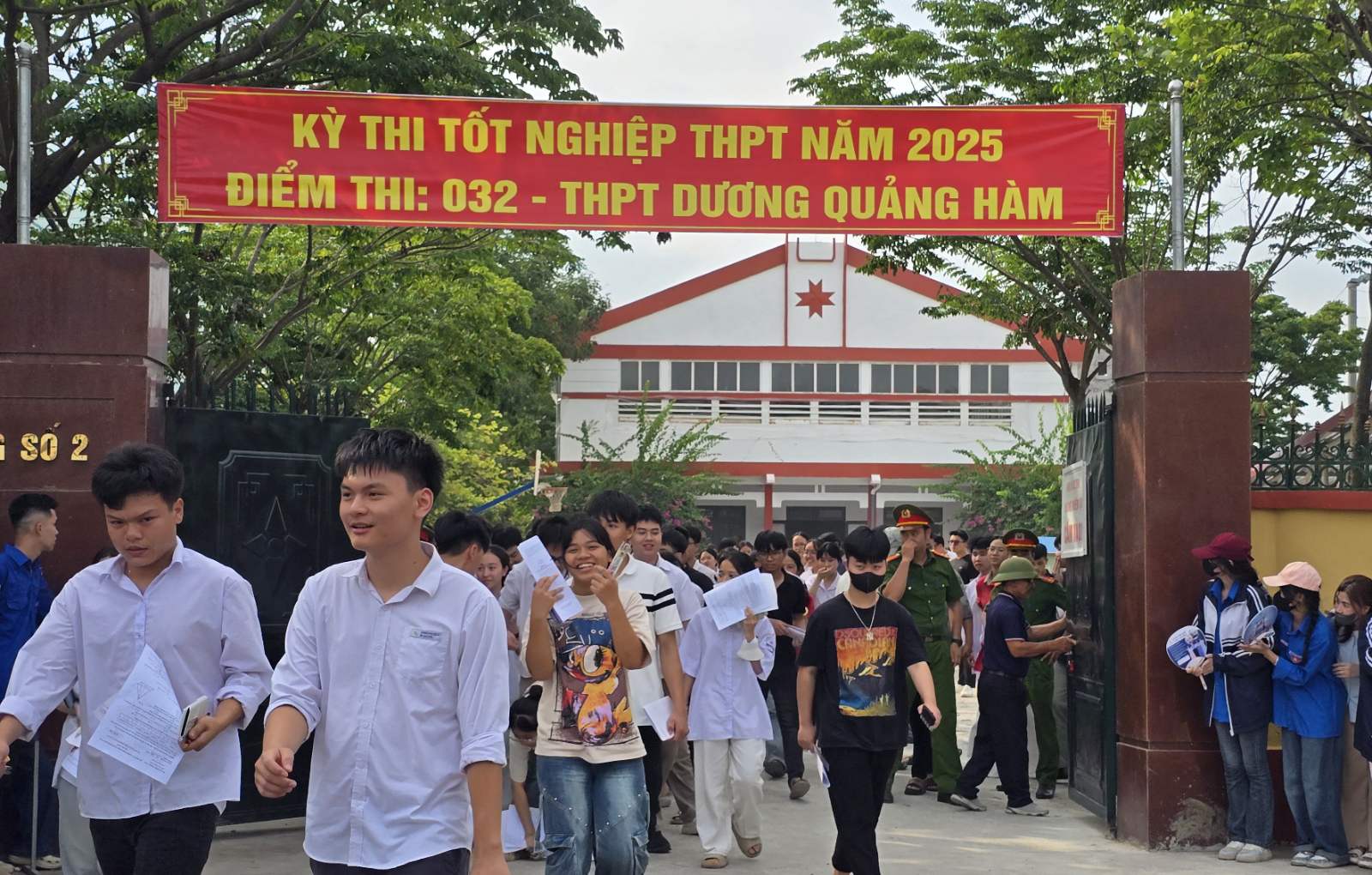 Hơn 200 trường ĐH công bố điểm sàn: CHUYÊN GIA đánh giá điểm sàn và xu hướng điểm chuẩn- Ảnh 3.
