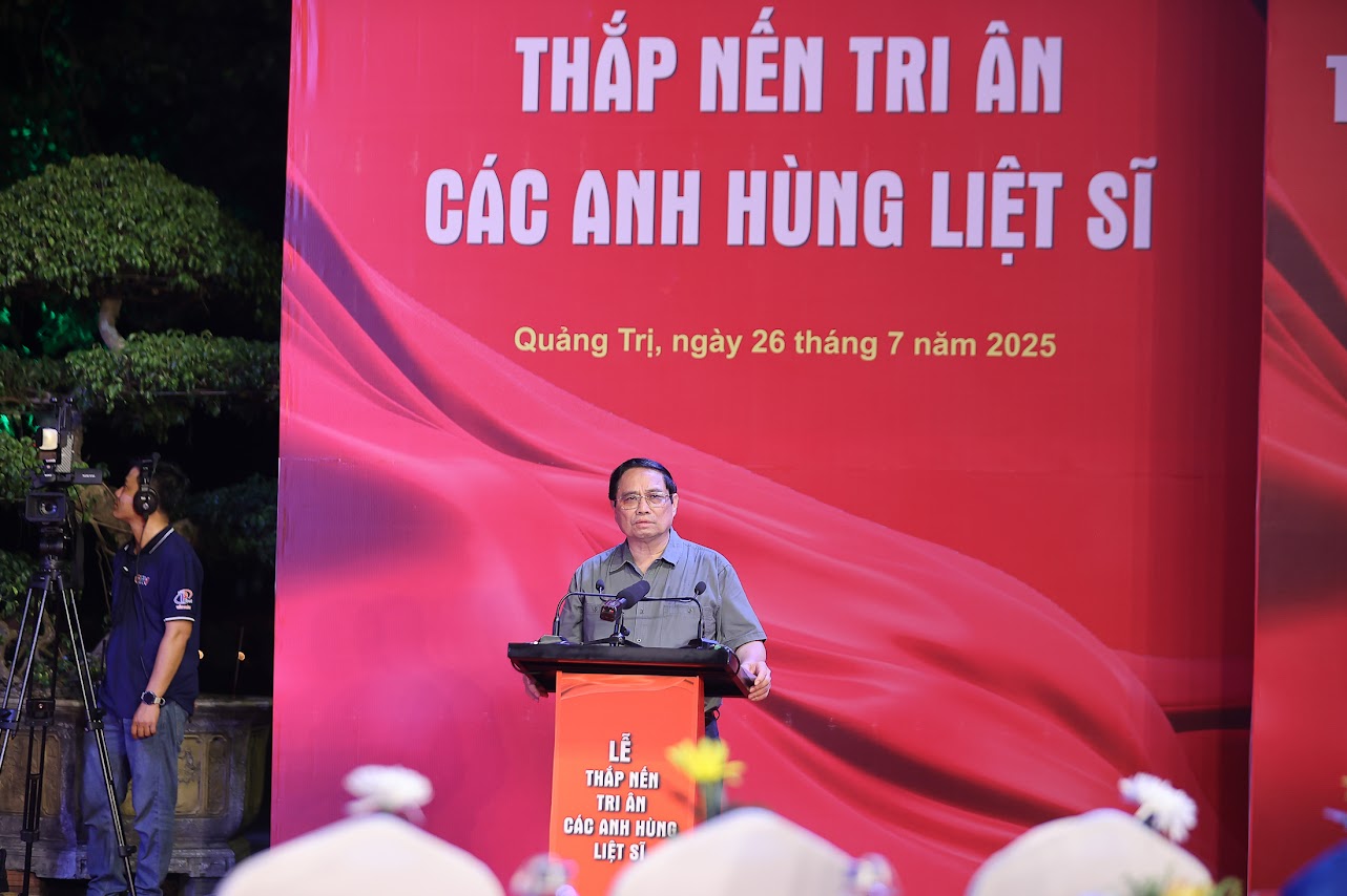 Thủ tướng: Các Anh hùng liệt sĩ đã làm rạng rỡ non sông, đất nước ta- Ảnh 1. Thủ tướng: Các Anh hùng liệt sĩ đã làm rạng rỡ non sông, đất nước ta- Ảnh 1.