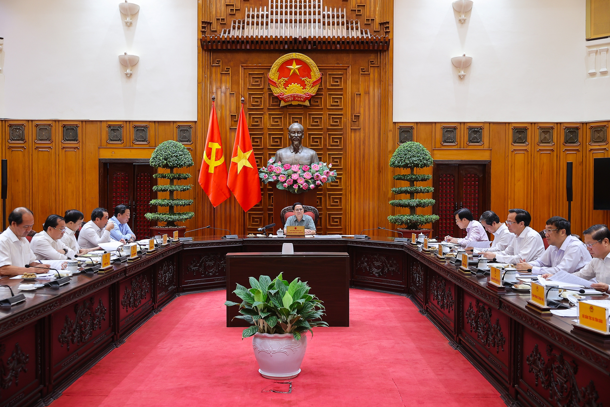 Thủ tướng: Triển khai chiến dịch thần tốc xây dựng 100 trường nội trú tại 100 xã biên giới- Ảnh 2. Thủ tướng: Triển khai chiến dịch thần tốc xây dựng 100 trường nội trú tại 100 xã biên giới- Ảnh 2.