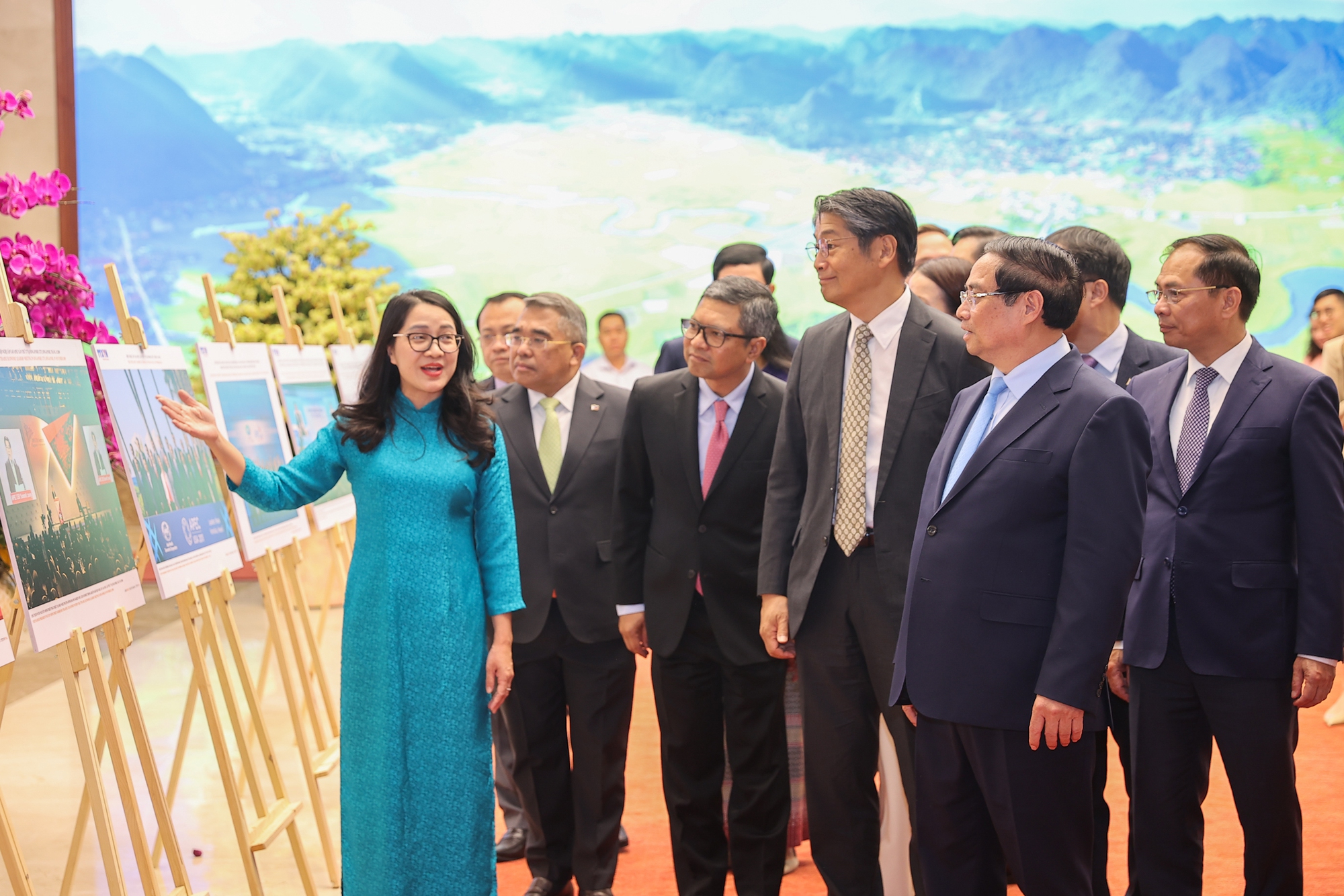 Thủ tướng: Việt Nam quyết tâm tổ chức Năm APEC 2027 thành công mọi mặt- Ảnh 8.