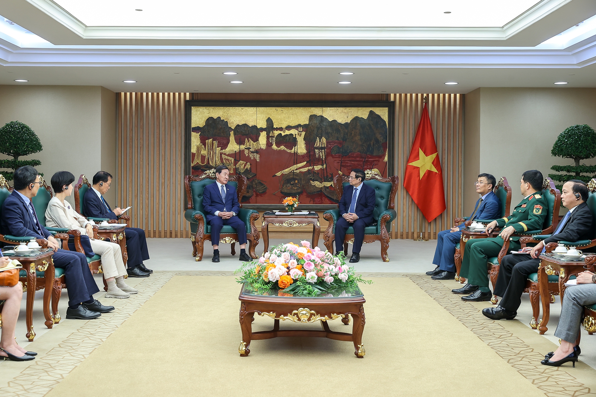 Thủ tướng Phạm Minh Chính tiếp Đặc phái viên của Tổng thống Hàn Quốc- Ảnh 3. Thủ tướng Phạm Minh Chính tiếp Đặc phái viên của Tổng thống Hàn Quốc- Ảnh 3.
