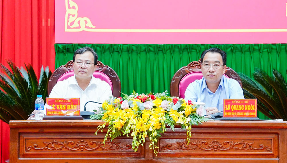 Đồng Tháp, Vĩnh Long lấy ý kiến dự thảo văn kiện trình Đại hội Đảng bộ tỉnh, nhiệm kỳ 2025-2030- Ảnh 2. Đồng Tháp, Vĩnh Long lấy ý kiến dự thảo văn kiện trình Đại hội Đảng bộ tỉnh, nhiệm kỳ 2025-2030- Ảnh 2.
