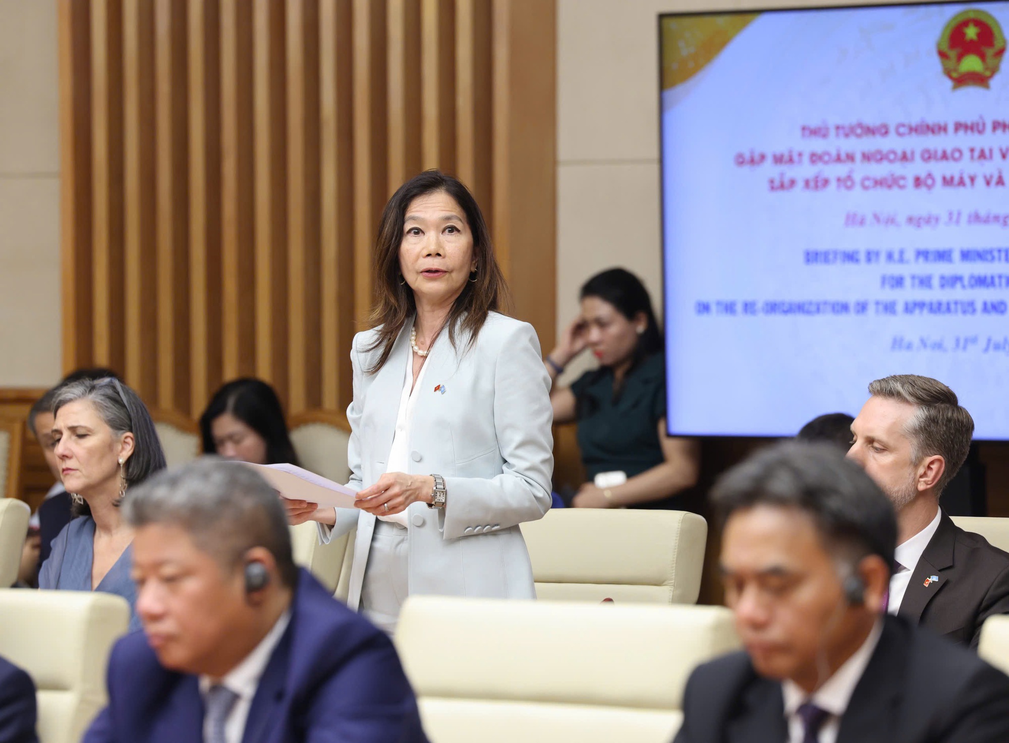 Thủ tướng gặp mặt Đoàn Ngoại giao tại Hà Nội thông tin về sắp xếp tổ chức bộ máy- Ảnh 5. Thủ tướng gặp mặt Đoàn Ngoại giao tại Hà Nội thông tin về sắp xếp tổ chức bộ máy- Ảnh 5.