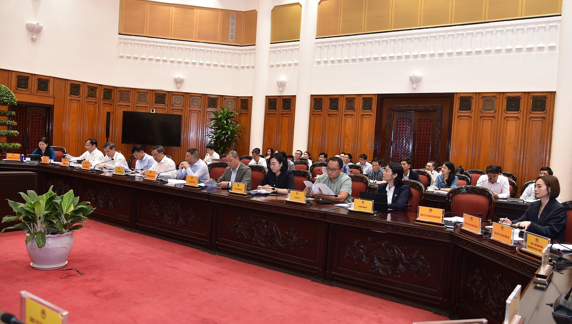 Phó Thủ tướng Hồ Đức Phớc họp với các doanh nghiệp, hiệp hội về dự án Luật Thuế thu nhập cá nhân (thay thế)- Ảnh 6. Phó Thủ tướng Hồ Đức Phớc họp với các doanh nghiệp, hiệp hội về dự án Luật Thuế thu nhập cá nhân (thay thế)- Ảnh 6.