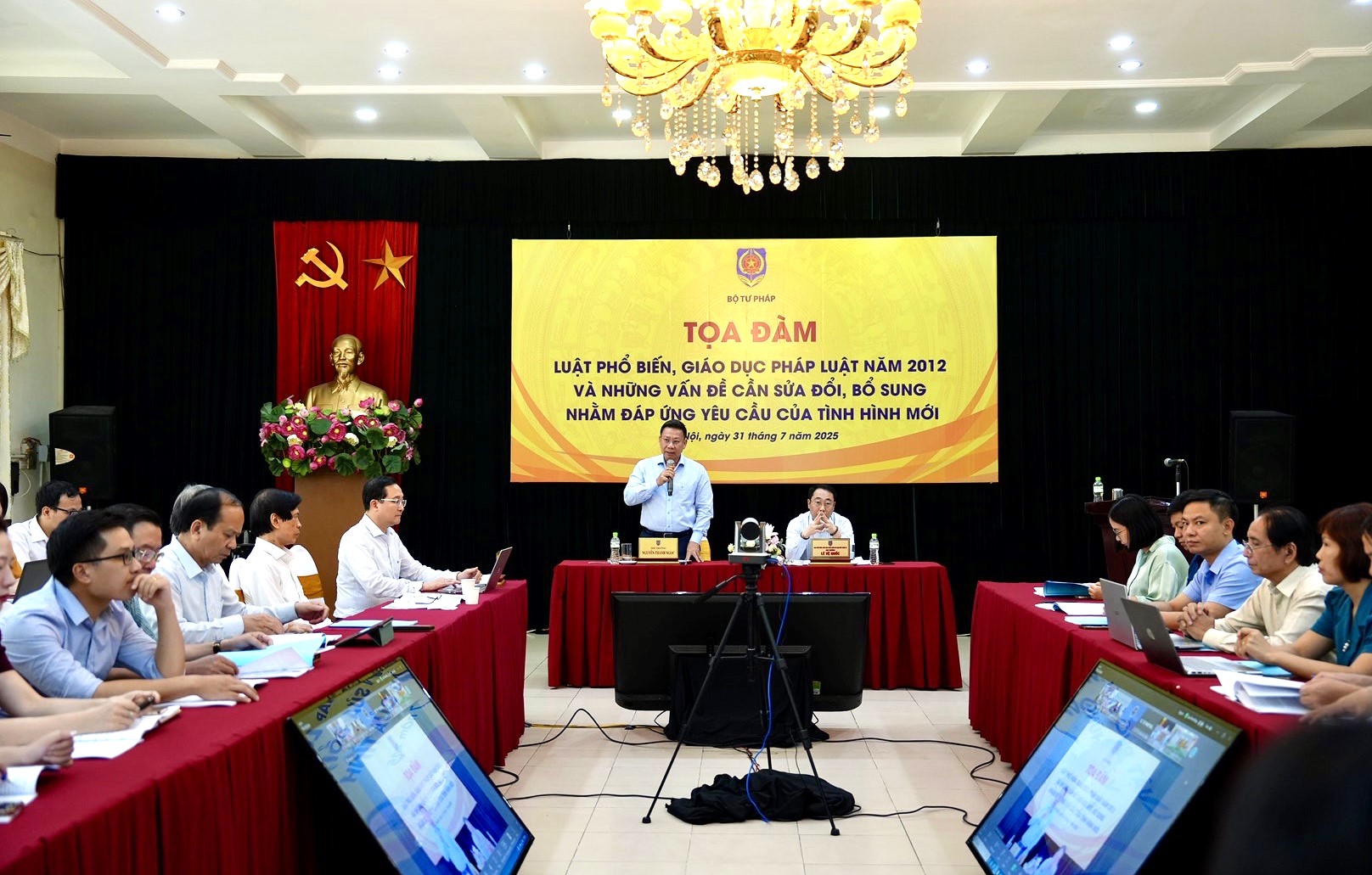 Luật Phổ biến, giáo dục pháp luật năm 2012: Cần thiết sửa đổi để đáp ứng tình hình mới- Ảnh 2. Luật Phổ biến, giáo dục pháp luật năm 2012: Cần thiết sửa đổi để đáp ứng tình hình mới- Ảnh 2.