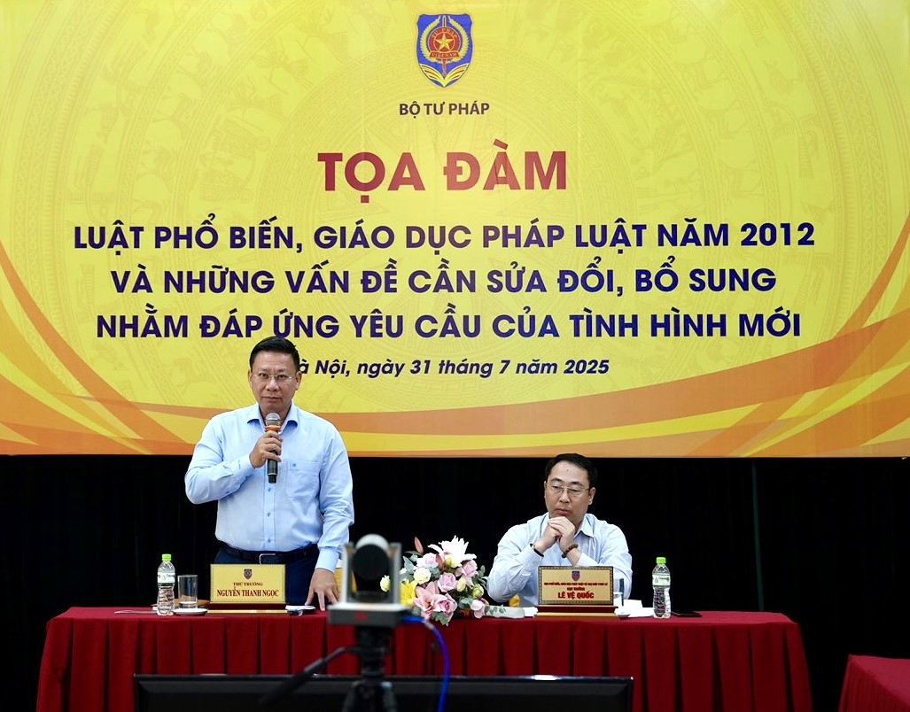 Luật Phổ biến, giáo dục pháp luật năm 2012: Cần thiết sửa đổi để đáp ứng tình hình mới- Ảnh 1. Luật Phổ biến, giáo dục pháp luật năm 2012: Cần thiết sửa đổi để đáp ứng tình hình mới- Ảnh 1.