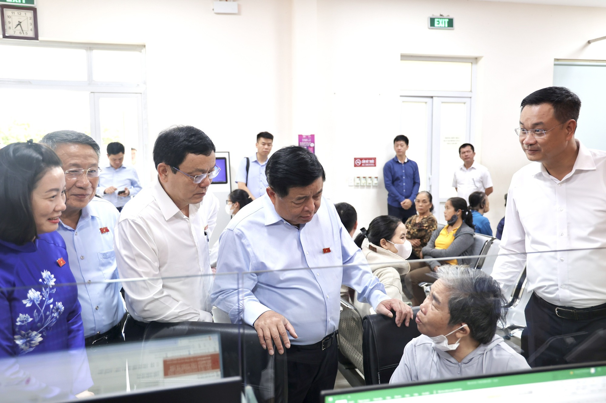 Cơ hội lịch sử để Quảng Trị vươn lên, trở thành cực tăng trưởng mới- Ảnh 7. Cơ hội lịch sử để Quảng Trị vươn lên, trở thành cực tăng trưởng mới- Ảnh 7.