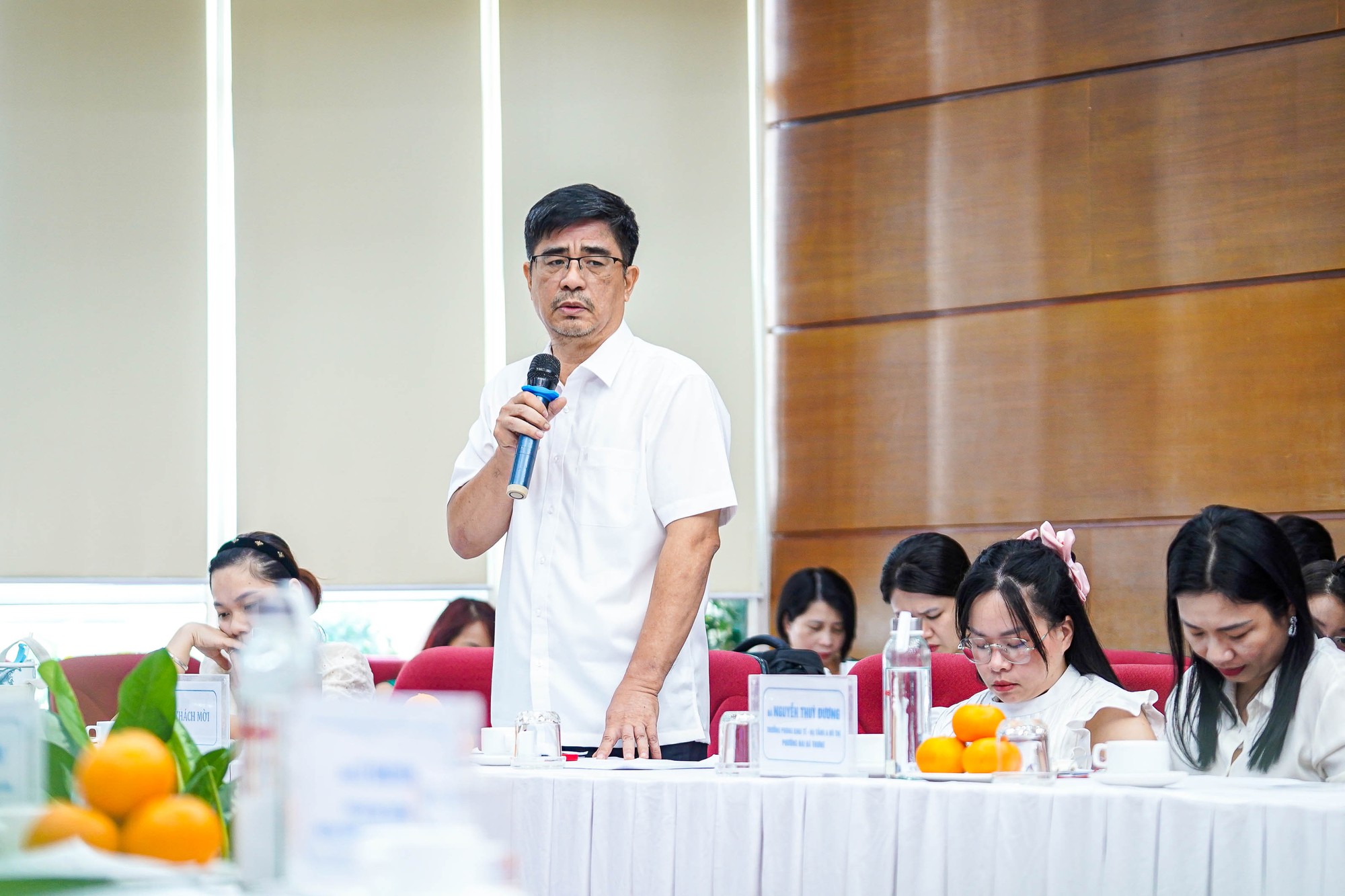 Gỡ nút thắt cho hộ kinh doanh: Minh bạch hóa để phát triển dài hạn- Ảnh 4. Gỡ nút thắt cho hộ kinh doanh: Minh bạch hóa để phát triển dài hạn- Ảnh 4.