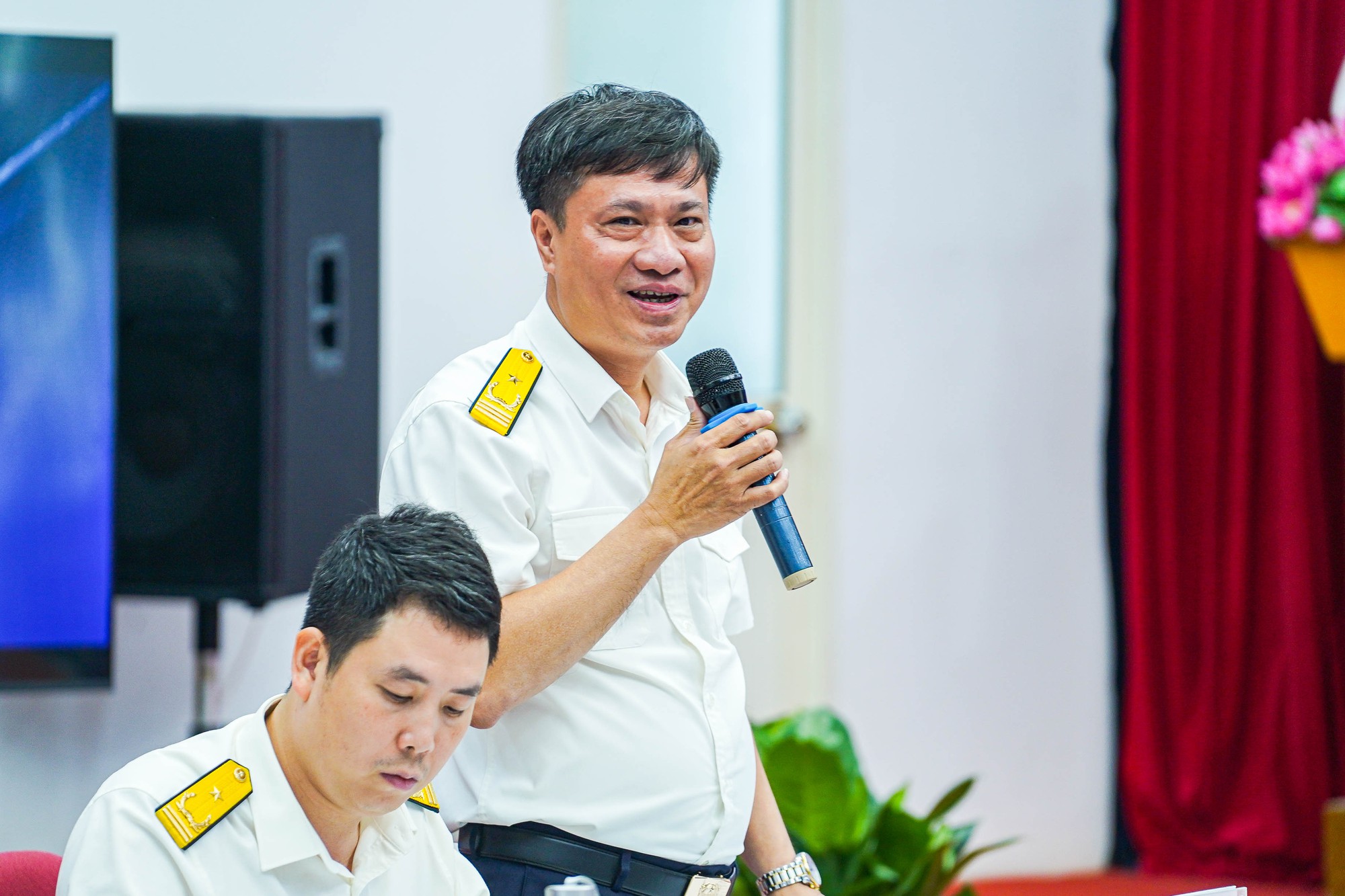 Gỡ nút thắt cho hộ kinh doanh: Minh bạch hóa để phát triển dài hạn- Ảnh 1. Gỡ nút thắt cho hộ kinh doanh: Minh bạch hóa để phát triển dài hạn- Ảnh 1.