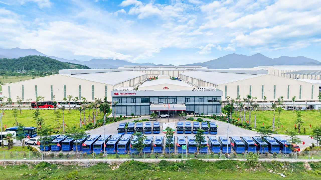 Kim Long Motor tiên phong kiến tạo chuẩn mực mới cho xe buýt điện đô thị Việt Nam- Ảnh 1. Kim Long Motor tiên phong kiến tạo chuẩn mực mới cho xe buýt điện đô thị Việt Nam- Ảnh 1.