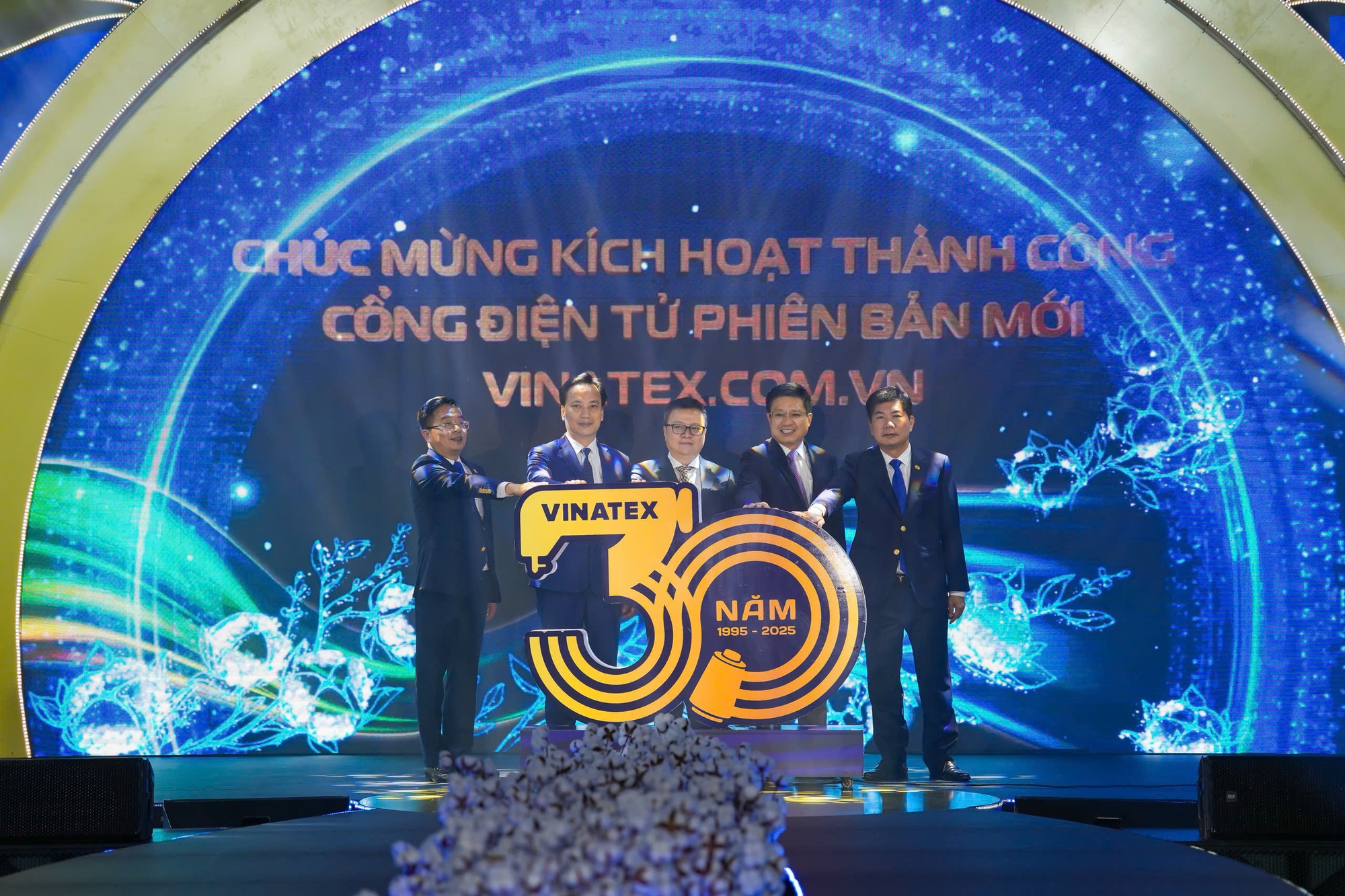 Tập đoàn Dệt May Việt Nam kỷ niệm 30 năm thành lập- Ảnh 1.