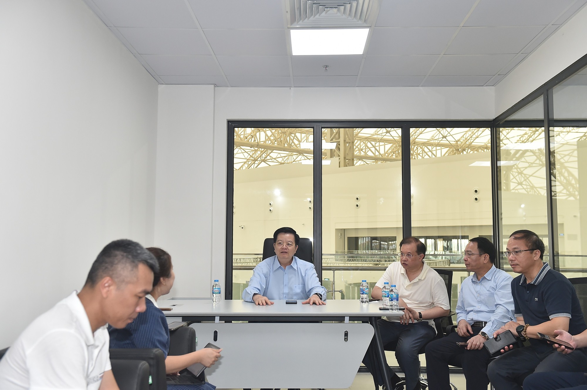 Bảo đảm an toàn trong quá trình thi công gian hàng tại Triển lãm thành tựu 80 năm Quốc khánh- Ảnh 1. Bảo đảm an toàn trong quá trình thi công gian hàng tại Triển lãm thành tựu 80 năm Quốc khánh- Ảnh 1.