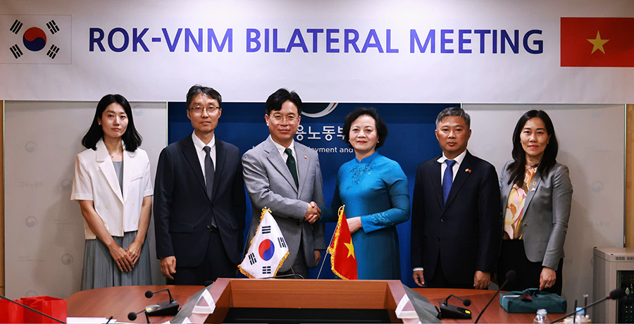 Việt Nam - Hàn Quốc bàn giải pháp tăng chỉ tiêu tiếp nhận lao động- Ảnh 1. Việt Nam - Hàn Quốc bàn giải pháp tăng chỉ tiêu tiếp nhận lao động- Ảnh 1.