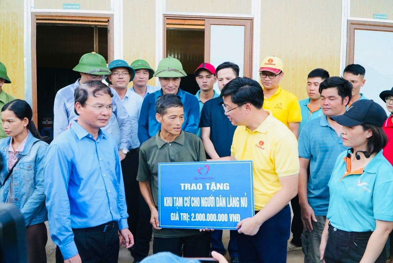 Quỹ Thiện Tâm đón nhận Huân chương Lao động hạng Nhất của Chủ tịch nước- Ảnh 5. Quỹ Thiện Tâm đón nhận Huân chương Lao động hạng Nhất của Chủ tịch nước- Ảnh 5.
