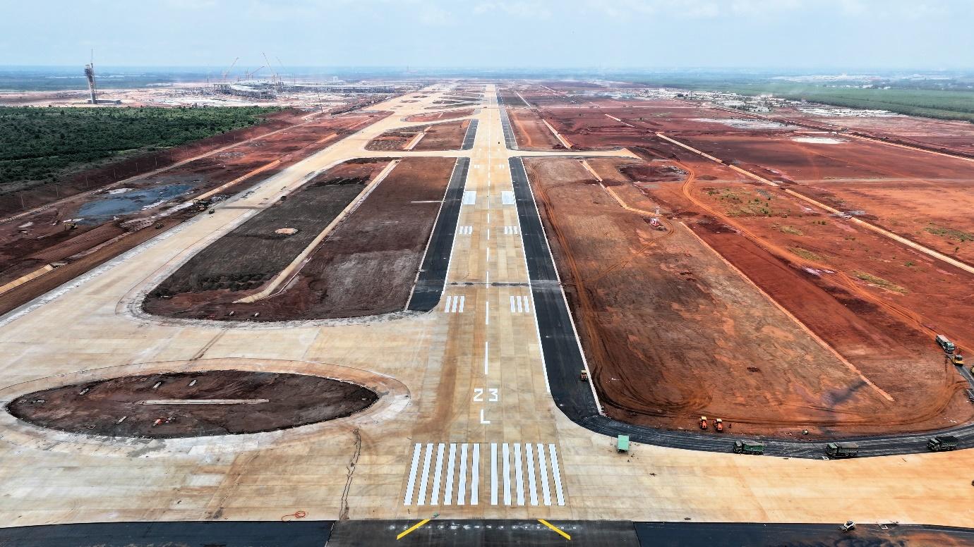 Đề xuất chuyển toàn bộ chuyến bay quốc tế về sân bay Long Thành- Ảnh 2. Đề xuất chuyển toàn bộ chuyến bay quốc tế về sân bay Long Thành- Ảnh 2.