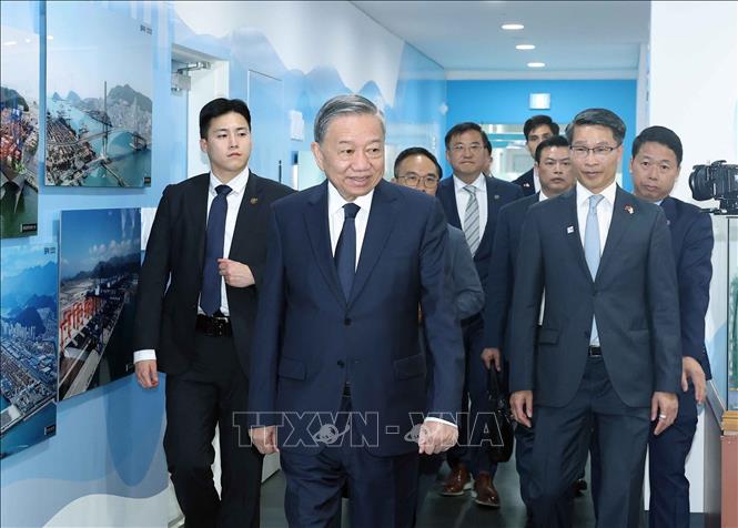 Tổng Bí thư Tô Lâm thăm cảng biển Busan (Hàn Quốc)- Ảnh 3.
