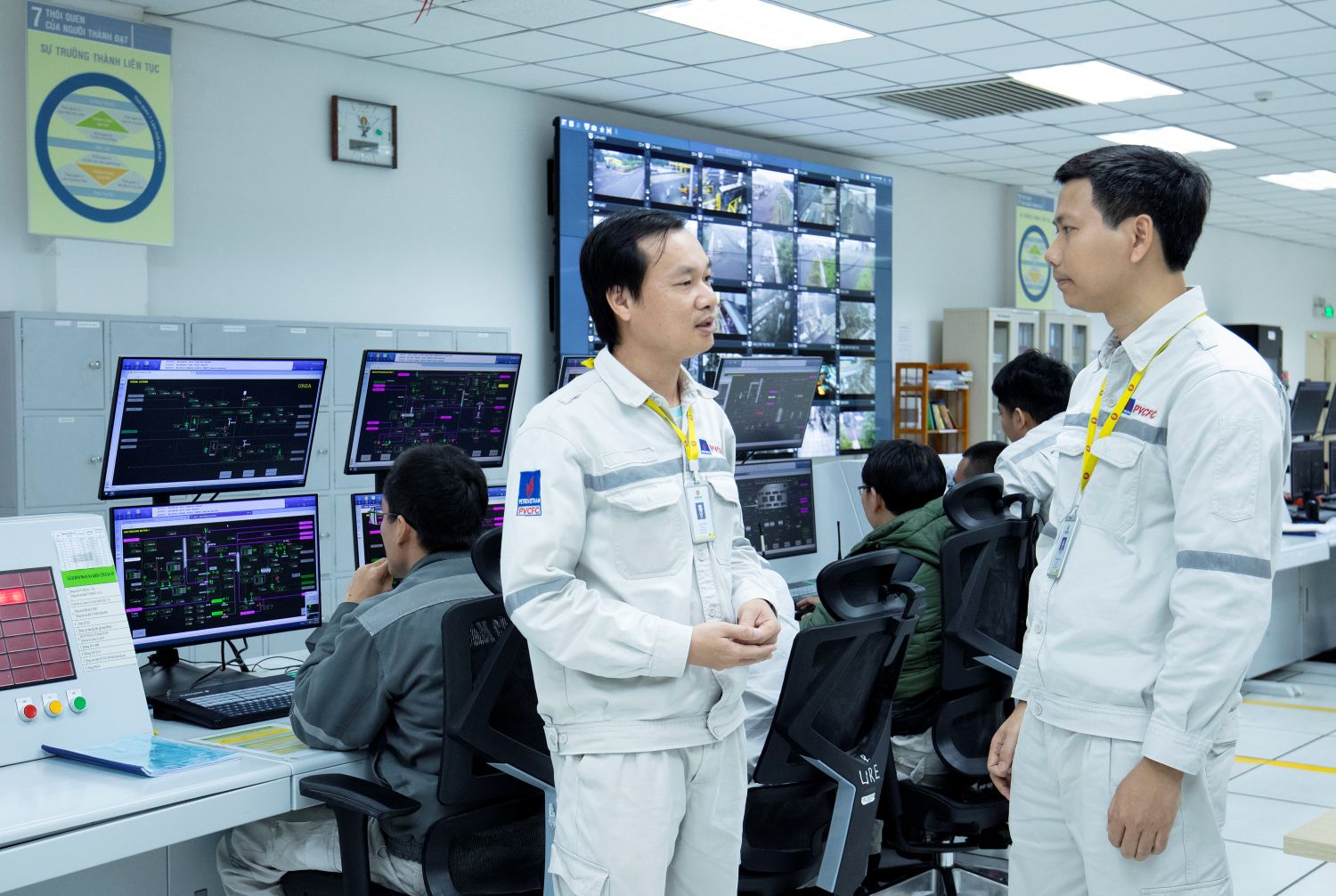 PVCFC lần thứ 5 được vinh danh Doanh nghiệp tiêu biểu vì người lao động- Ảnh 2.