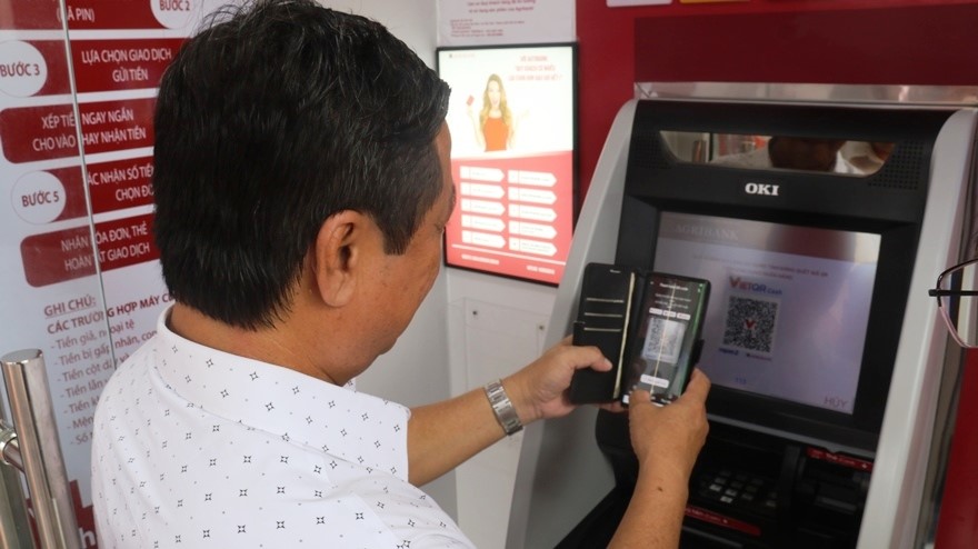 Agribank tiên phong 'phủ sóng' ngân hàng hiện đại tại xã đảo Thạnh An- Ảnh 3.