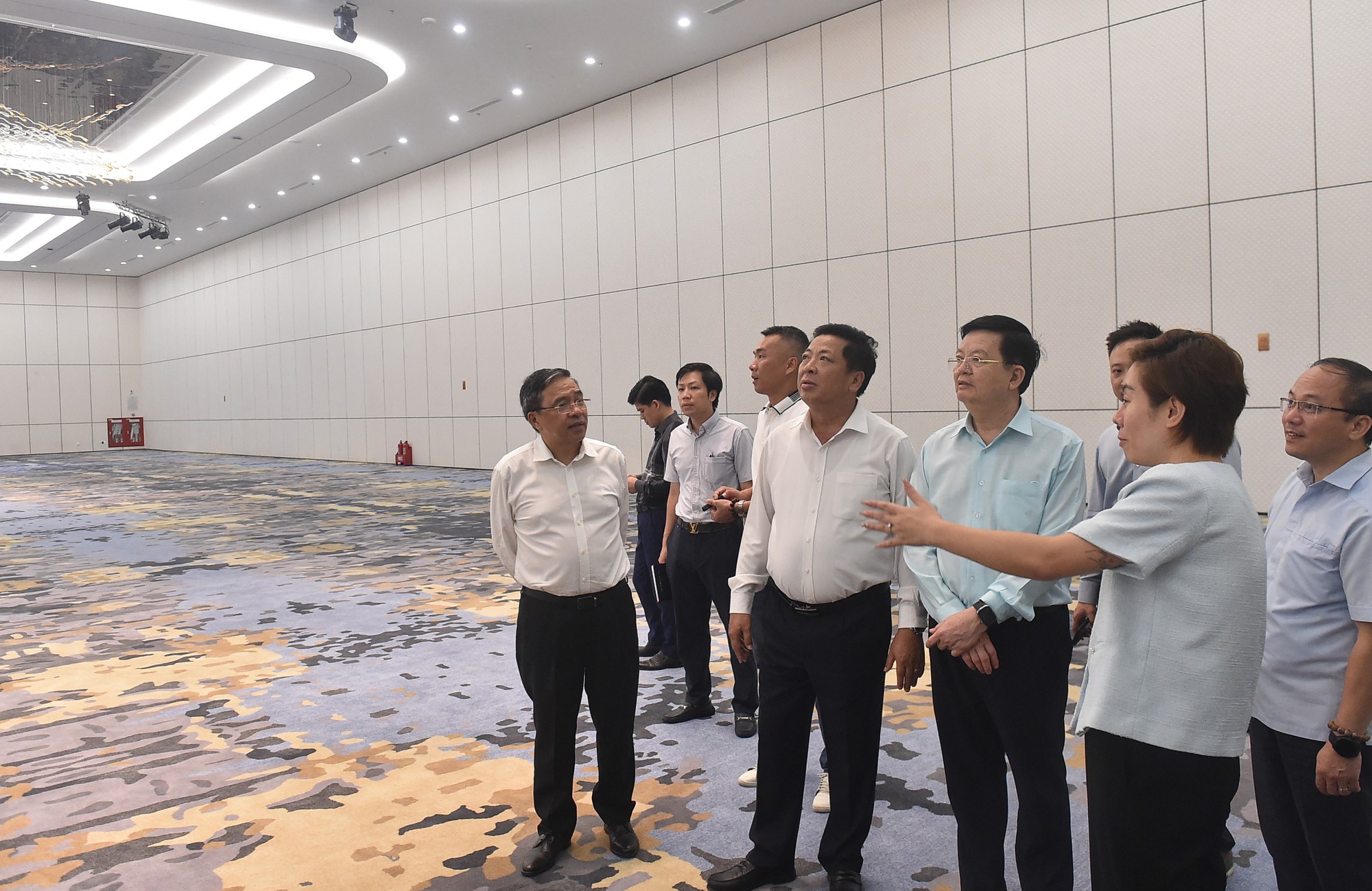 Tăng tốc hoàn thiện các hạng mục thi công gian trưng bày Triển lãm thành tựu 80 năm Quốc khánh- Ảnh 4.