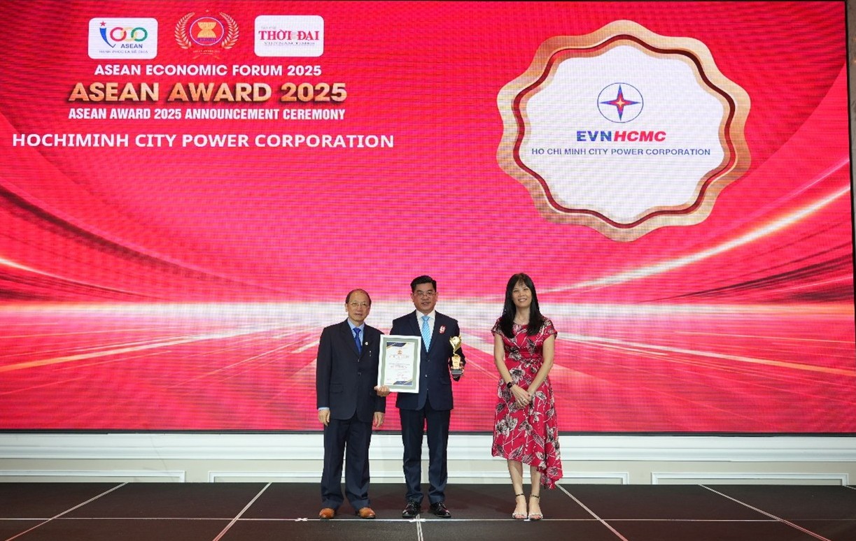 EVNHCMC được vinh danh tại Diễn đàn Kinh tế ASEAN- Ảnh 1. EVNHCMC được vinh danh tại Diễn đàn Kinh tế ASEAN- Ảnh 1.
