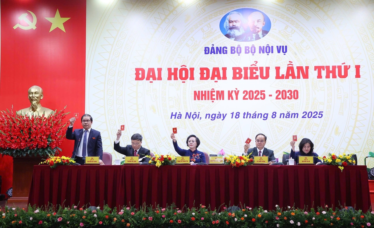 Đảng bộ Bộ Nội vụ nhiệm kỳ 2025-2030: 4 nhiệm vụ đột phá, khẳng định vai trò tiên phong- Ảnh 3.