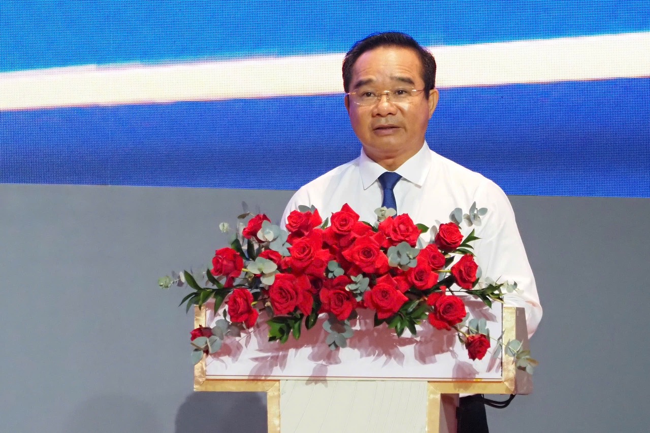 Xây dựng Trung tâm tài chính quốc tế tại Việt Nam: Địa phương, nhà đầu tư đều sẵn sàng- Ảnh 3. Xây dựng Trung tâm tài chính quốc tế tại Việt Nam: Địa phương, nhà đầu tư đều sẵn sàng- Ảnh 3.